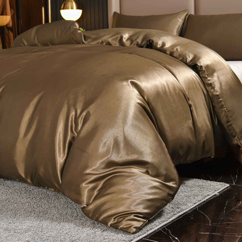 Silk Dekbedovertrek Set – Luxe Satijn – Slaapcomfort – Bruin